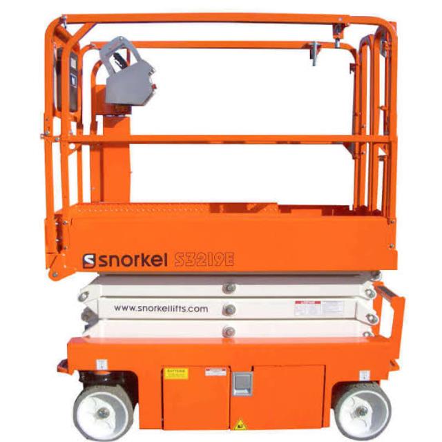 Rental store for 19ft snorkel scissor lift in the Dayton OH metro area